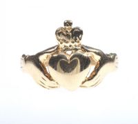9 CT GOLD CLADDAGH RING at Ross's Online Art Auctions