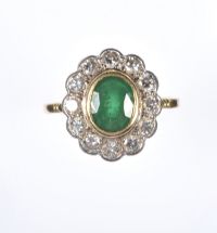 18 CARAT GOLD, EMERALD & DIAMOND CLUSTER RING at Ross's Online Art Auctions