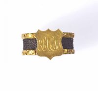 VICTORIAN 9CT GOLD MOURNING RING at Ross's Online Art Auctions