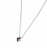 9CT WHITE GOLD & DIAMOND SQUARE PENDANT ON 9CT WHITE GOLD BOX CHAIN at Ross's Online Art Auctions