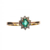 9 CT GOLD EMERALD & DIAMOND CLUSTER RING at Ross's Online Art Auctions