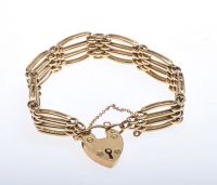 9 CT GOLD GATE LINK BRACELET WITH HEART SHAPED PADLOCK CATCH at Ross's Online Art Auctions