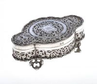 PIERCED & ENGRAVED SILVER TRINKET BOX at Ross's Online Art Auctions