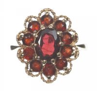 9 CT GOLD GARNET CLUSTER RING at Ross's Online Art Auctions