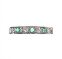 18 CT GOLD EMERALD & DIAMOND BAND at Ross's Online Art Auctions