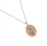 9 CT GOLD ENGRAVED LOCKET WITH TWIST EDGES ON A FINE 9 CT GOLD CHAIN at Ross's Online Art Auctions