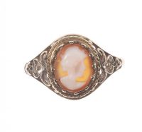 9 CT GOLD CAMEO RING at Ross's Online Art Auctions