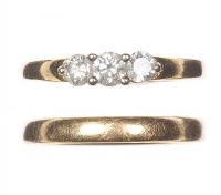 18 CT GOLD THREE STONE DIAMOND RING & AN 18 CT BAND at Ross's Online Art Auctions