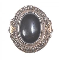 GOLD & SILVER ONYX RING at Ross's Online Art Auctions
