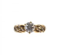 18 CT DIAMOND SOLITAIRE RING at Ross's Online Art Auctions