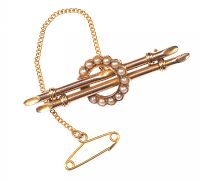 18 CT GOLD SEED PEARL BAR BROOCH at Ross's Online Art Auctions