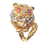 18 CT GOLD RUBY & DIAMOND TIGER RING at Ross's Online Art Auctions