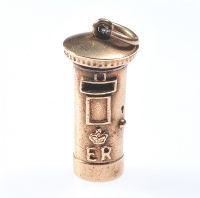 9 CT GOLD ROYAL MAIL BOX CHARM at Ross's Online Art Auctions