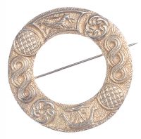 SILVER SCOTTISH CELTIC BROOCH at Ross's Online Art Auctions