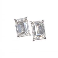 PAIR OF 18 CT WHITE GOLD EMERALD CUT DIAMOND STUD EARRINGS at Ross's Online Art Auctions