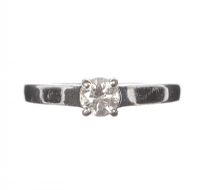 PLATINUM & DIAMOND SOLITAIRE RING at Ross's Online Art Auctions