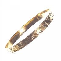 22 CT GOLD ENGRAVED BANGLE at Ross's Online Art Auctions