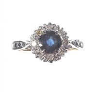 18 CT GOLD SAPPHIRE AND DIAMOND CLUSTER RING at Ross's Online Art Auctions