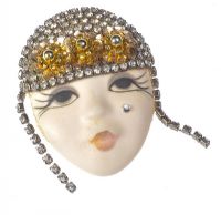 PORCELAIN, DIAMANT AND SEQUIN BROOCH at Ross's Online Art Auctions