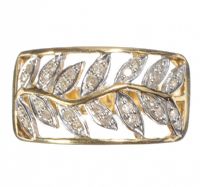 9CT GOLD AND DIAMOND DRESS RING at Ross's Online Art Auctions