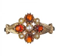 9CT GOLD GARNET AND SEED PEARL RING at Ross's Online Art Auctions