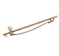 9CT GOLD AND PEARL BAR BROOCH at Ross's Online Art Auctions