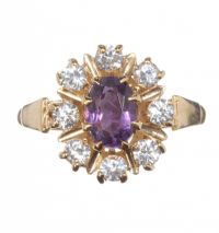 9CT GOLD AMETHYST AND CRYSTAL CLUSTER RING at Ross's Online Art Auctions