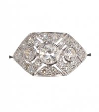 ART DECO STYLE 18CT WHITE GOLD AND DIAMOND RING at Ross's Online Art Auctions