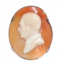 CAMEO WITH MALE PORTRAIT ON SILVER MOUNT at Ross's Online Art Auctions