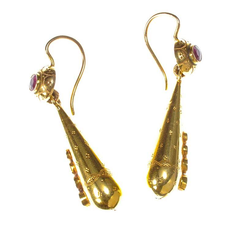 VICTORIAN 18CT GOLD AND GARNET DROP EARRINGS at Ross's Online Art Auctions