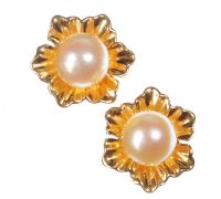 22CT GOLD AND PEARL FLORAL STUD EARRINGS at Ross's Online Art Auctions