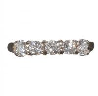 18CT GOLD AND FIVE STONE DIAMOND RING at Ross's Online Art Auctions