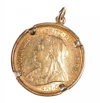 22CT GOLD SOVEREIGN IN A 9CT GOLD PENDANT MOUNT at Ross's Online Art Auctions