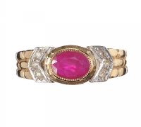 9CT GOLD RING SET WITH A CENTRAL RUBY AND DIAMOND CLUSTER SHOULDERS at Ross's Online Art Auctions
