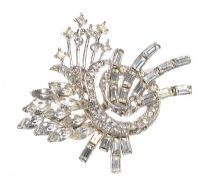 1940'S SILVER-TONE METAL AND PASTE BROOCH at Ross's Online Art Auctions