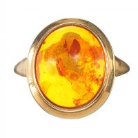 9CT GOLD AND AMBER RING at Ross's Online Art Auctions