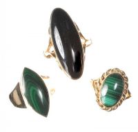 9CT GOLD RING SET WITH BLACK ONYX AND TWO SIMILAR RINGS SET WITH MALACHITE at Ross's Online Art Auctions