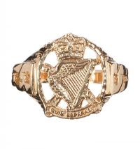 9CT GOLD 'HIBERNIA' SIGNET RING at Ross's Online Art Auctions