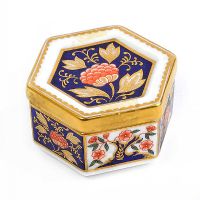 ROYAL CROWN DERBY PIN JAR & COVER (NUMBER A1298) at Ross's Online Art Auctions