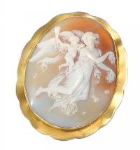 VICTORIAN 15CT GOLD MOUNTED LARGE OVAL CAMEO BROOCH at Ross's Online Art Auctions