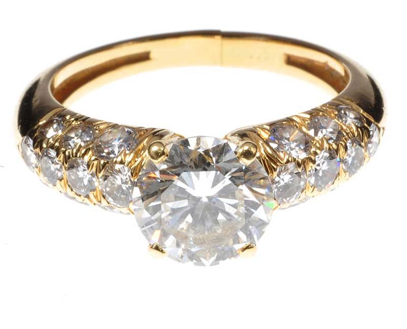 18CT GOLD AND DIAMOND RING BY THE DESIGNER DAVID MORRIS at Ross's Online Art Auctions