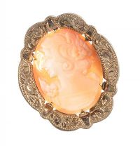 9CT GOLD CAMEO MOUNTED BROOCH at Ross's Online Art Auctions