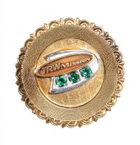 12CT GOLD TRW MISSION BROOCH SET WITH GREEN CRYSTALS at Ross's Online Art Auctions