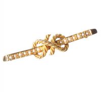 15CT GOLD BAR BROOCH SET WITH SEED PEARLS at Ross's Online Art Auctions
