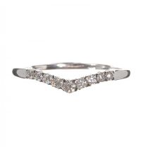 9CT WHITE GOLD AND DIAMOND GRADUATED WISHBONE RING at Ross's Online Art Auctions