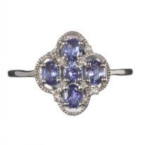 STERLING SILVER AND TANZANITE CLUSTER RING at Ross's Online Art Auctions