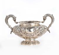 IRISH EMBOSSED SILVER SUGAR BASIN at Ross's Online Art Auctions