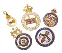 GOLD-TONE METAL AND ENAMEL UNIONIST LAPEL PINS AND A CHARM (FIVE IN NUMBER) at Ross's Online Art Auctions