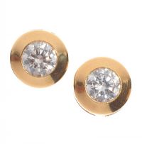 18CT GOLD AND WHITE SAPPHIRE STUD EARRINGS at Ross's Online Art Auctions