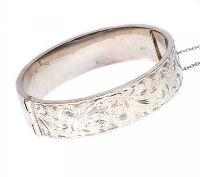 ENGRAVED STERLING SILVER BANGLE at Ross's Online Art Auctions